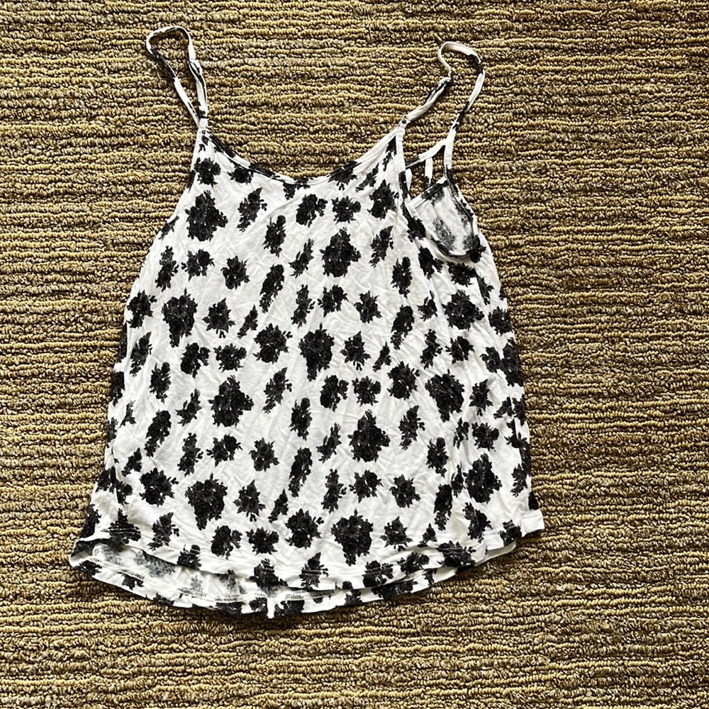 Patterned Tank Top - Picture 2 of 2